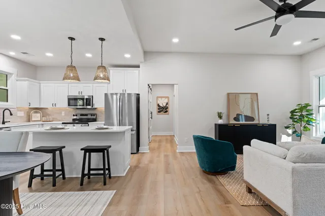 $414,900 | 340 Persimmon Road Southwest, Calabash, NC 28467