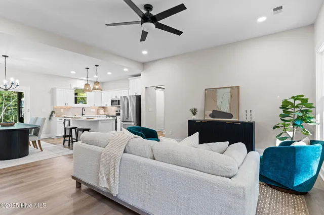 $414,900 | 340 Persimmon Road Southwest, Calabash, NC 28467