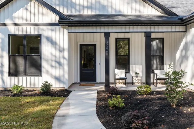$414,900 | 340 Persimmon Road Southwest, Calabash, NC 28467