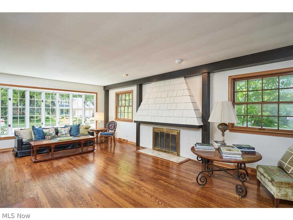 365 Tremont Road Akron, OH 44313 - Photo 4 of 26 Gallery Image 4