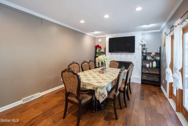 $439,000 | 51 Aspen Circle, Albany, NY 12208