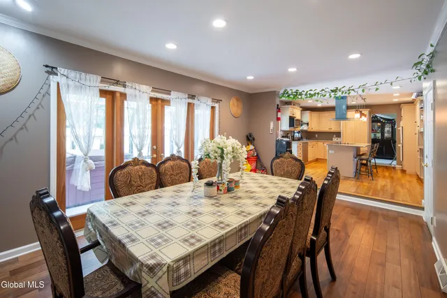 $439,000 | 51 Aspen Circle, Albany, NY 12208