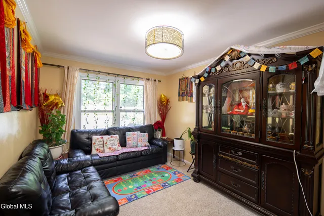 $439,000 | 51 Aspen Circle, Albany, NY 12208