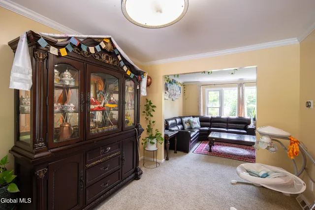 $439,000 | 51 Aspen Circle, Albany, NY 12208