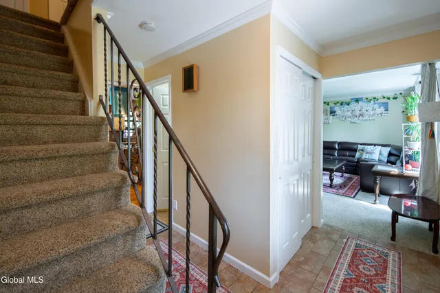 $439,000 | 51 Aspen Circle, Albany, NY 12208