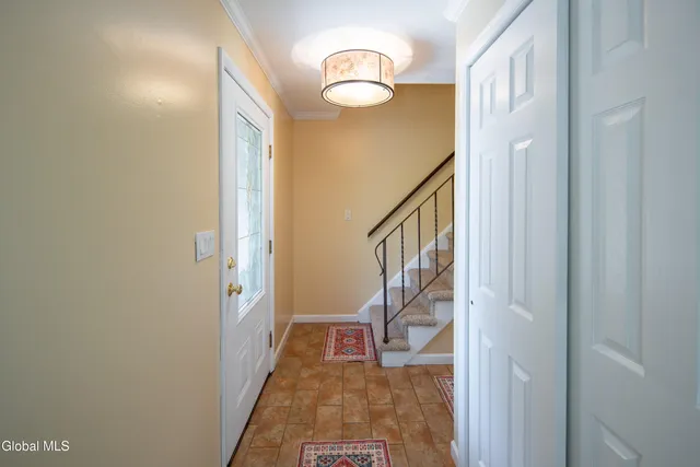 $439,000 | 51 Aspen Circle, Albany, NY 12208