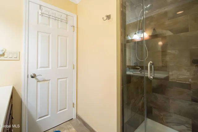 $439,000 | 51 Aspen Circle, Albany, NY 12208