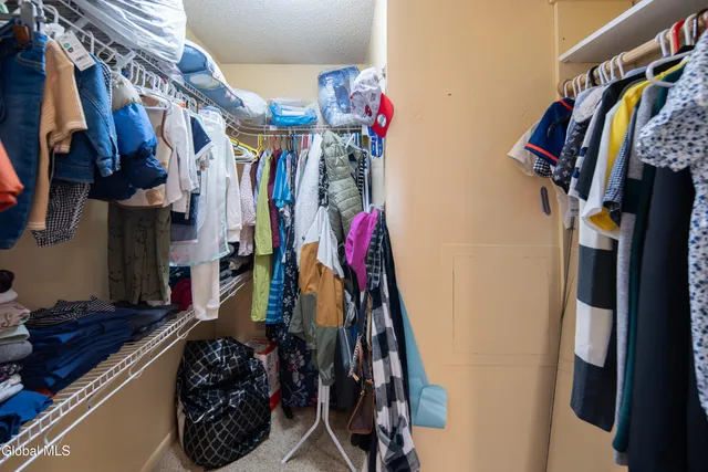 $439,000 | 51 Aspen Circle, Albany, NY 12208