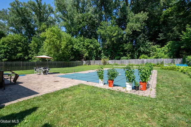 $439,000 | 51 Aspen Circle, Albany, NY 12208