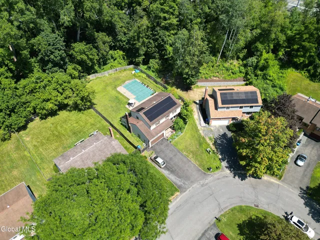 $439,000 | 51 Aspen Circle, Albany, NY 12208