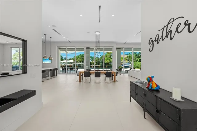 $5,440,000 | 2815 Northeast 26th Place, Fort Lauderdale, FL 33306