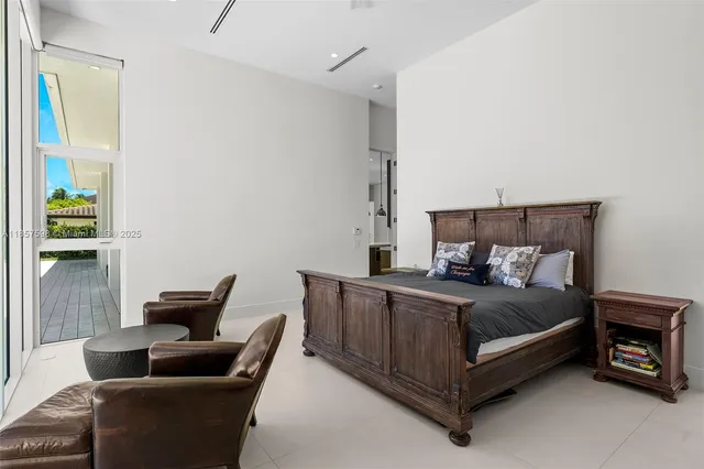 $5,440,000 | 2815 Northeast 26th Place, Fort Lauderdale, FL 33306