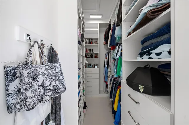 $5,440,000 | 2815 Northeast 26th Place, Fort Lauderdale, FL 33306