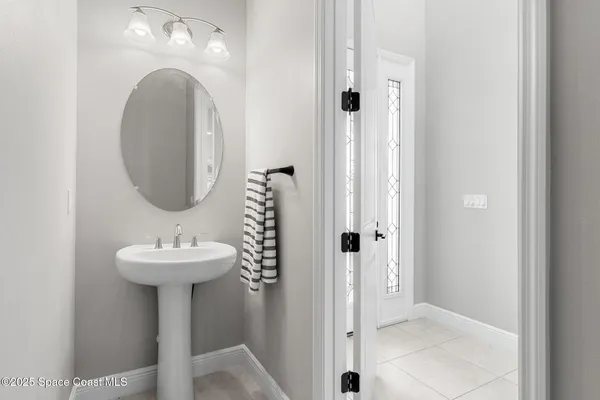 $889,900 | 8403 Catalissa Avenue, Melbourne, FL 32940