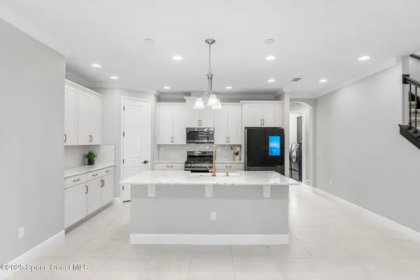 $889,900 | 8403 Catalissa Avenue, Melbourne, FL 32940