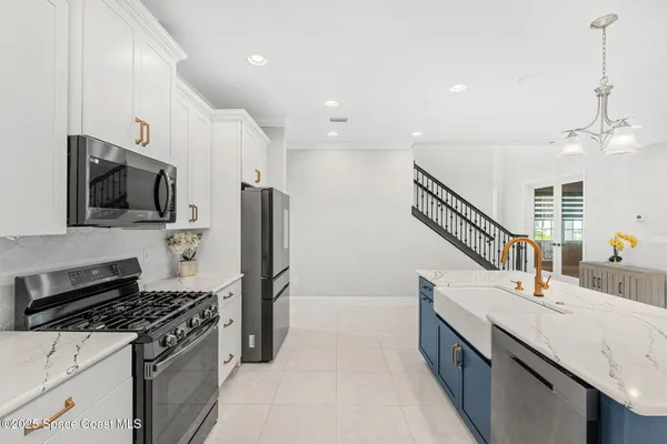 $889,900 | 8403 Catalissa Avenue, Melbourne, FL 32940