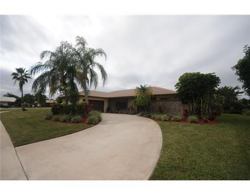 10177 Crosswind Road Boca Raton, FL 33498 - Photo 1 of 25 Primary Photo