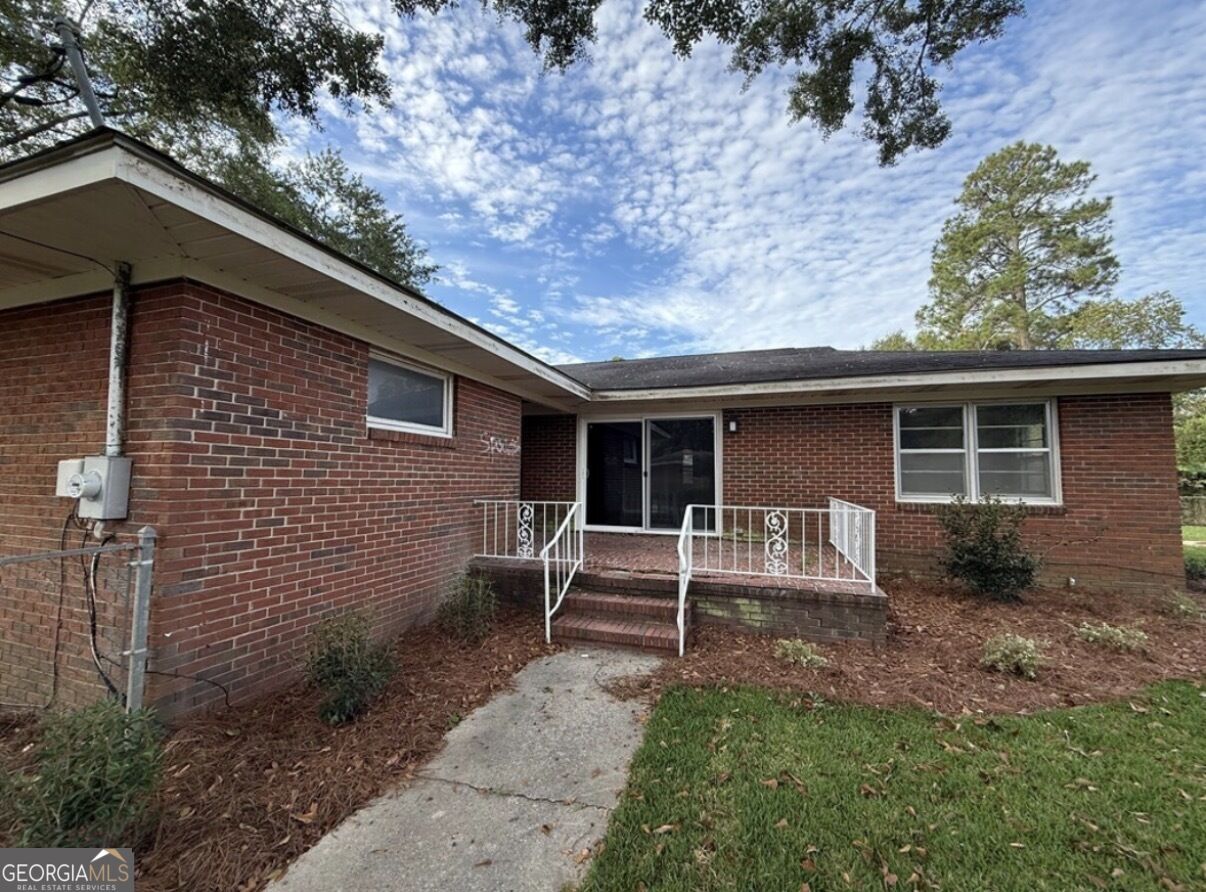 412 Roberson Street Dublin, GA 31021 - Photo 9 of 53 Gallery Image 9