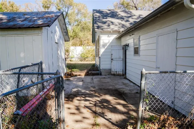 $195,000 | 1121 South Lafayette Avenue, Chanute, KS 66720