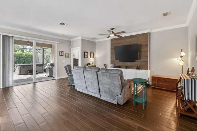 $529,800 | 7561 Southwest Harbor Cove Drive, Stuart, FL 34997