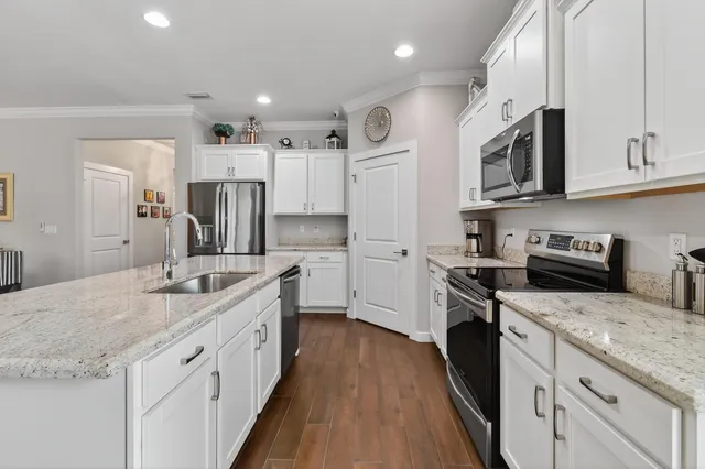 $529,800 | 7561 Southwest Harbor Cove Drive, Stuart, FL 34997