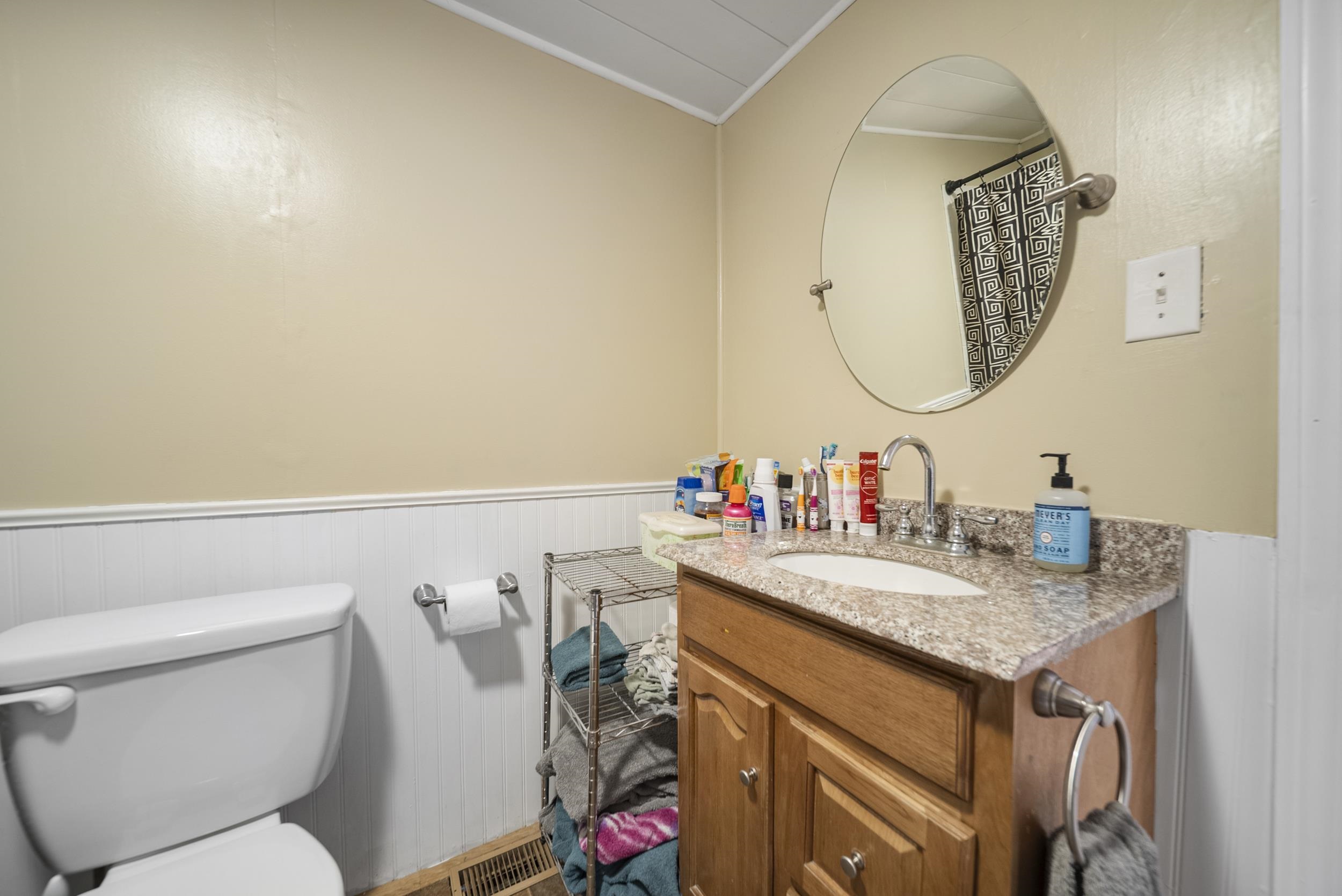 456 Mountain Road Concord, NH 03301 - Photo 9 of 34 Gallery Image 9
