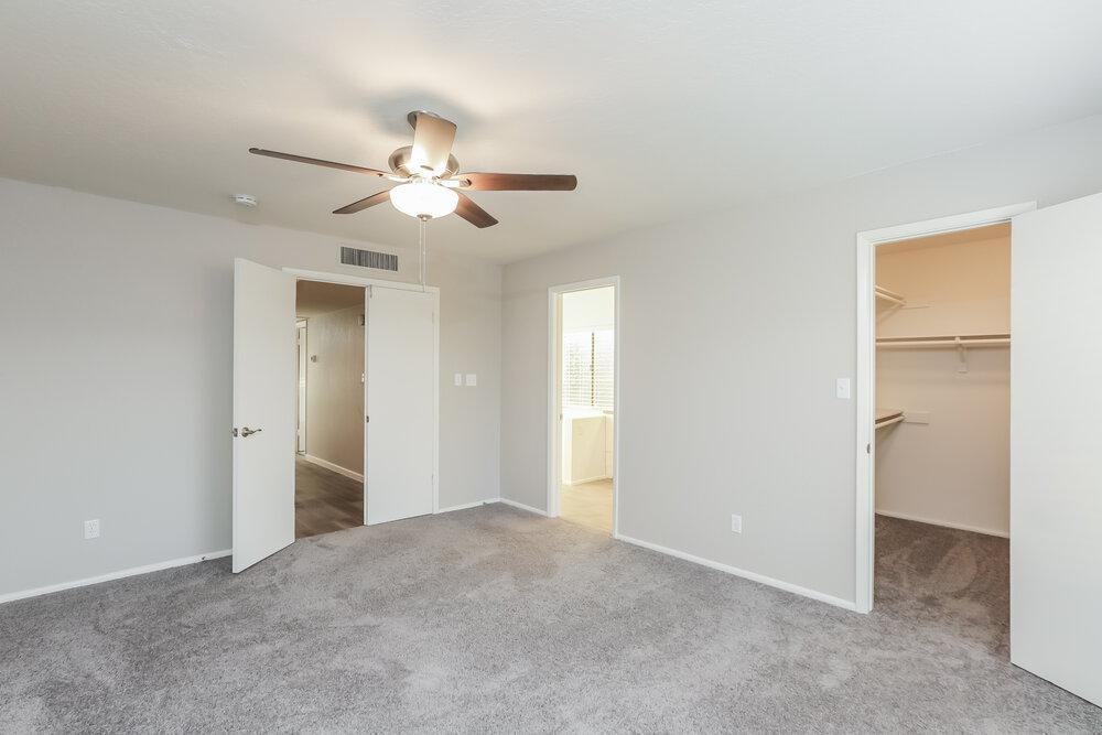 1635 East Apollo Road Phoenix, AZ 85042 - Photo 11 of 18 Photo #11