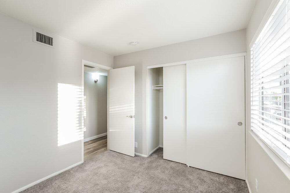 1635 East Apollo Road Phoenix, AZ 85042 - Photo 14 of 18 Photo #14