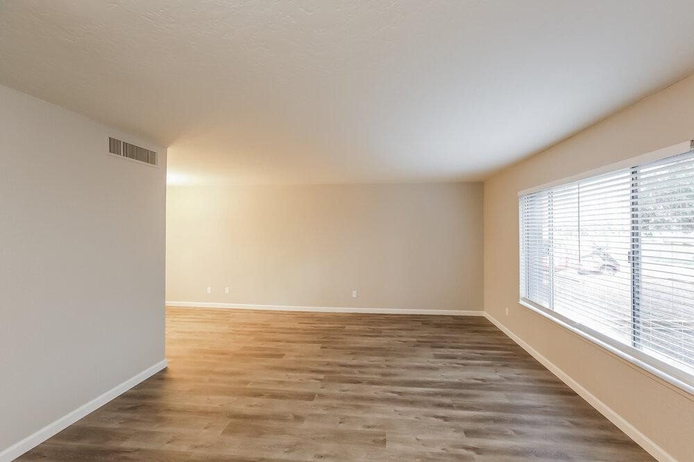1635 East Apollo Road Phoenix, AZ 85042 - Photo 5 of 18 Photo #5