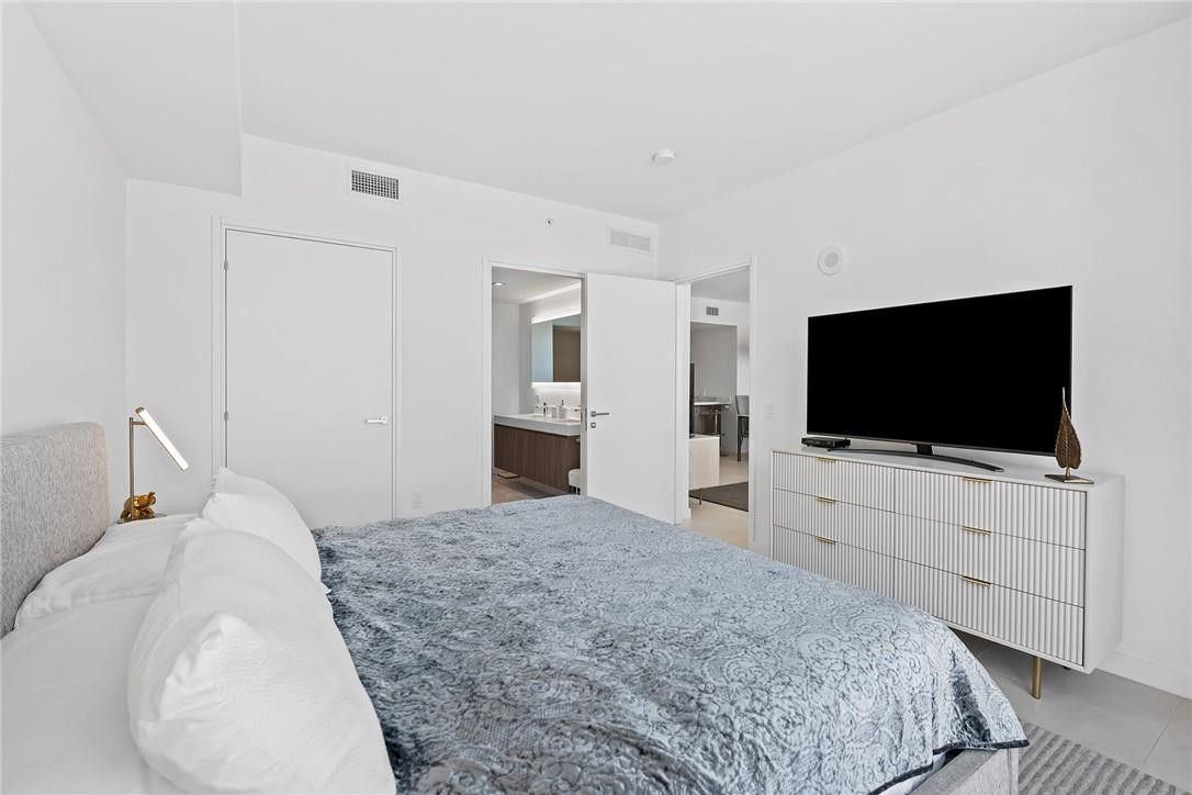 401 North Birch Road, Unit 411 Fort Lauderdale, FL 33304 - Photo 12 of 27 Photo 12
