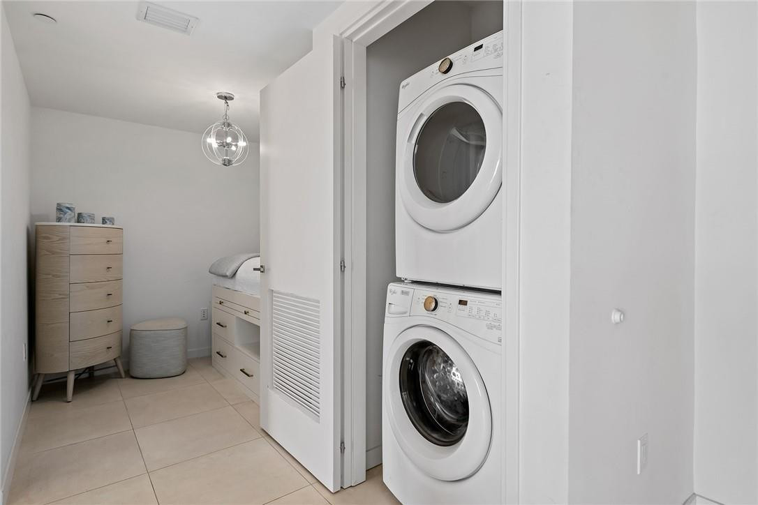 401 North Birch Road, Unit 411 Fort Lauderdale, FL 33304 - Photo 16 of 27 Photo 16