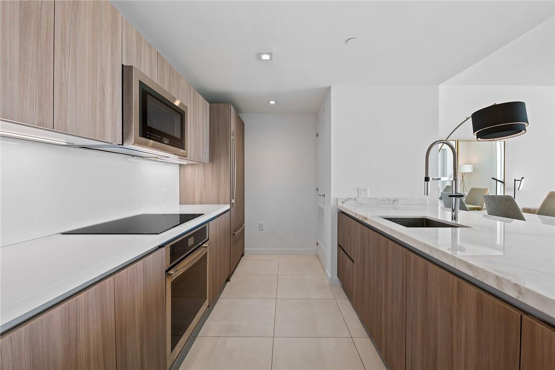 401 North Birch Road, Unit 411 Fort Lauderdale, FL 33304 - Photo 9 of 27 Photo 9