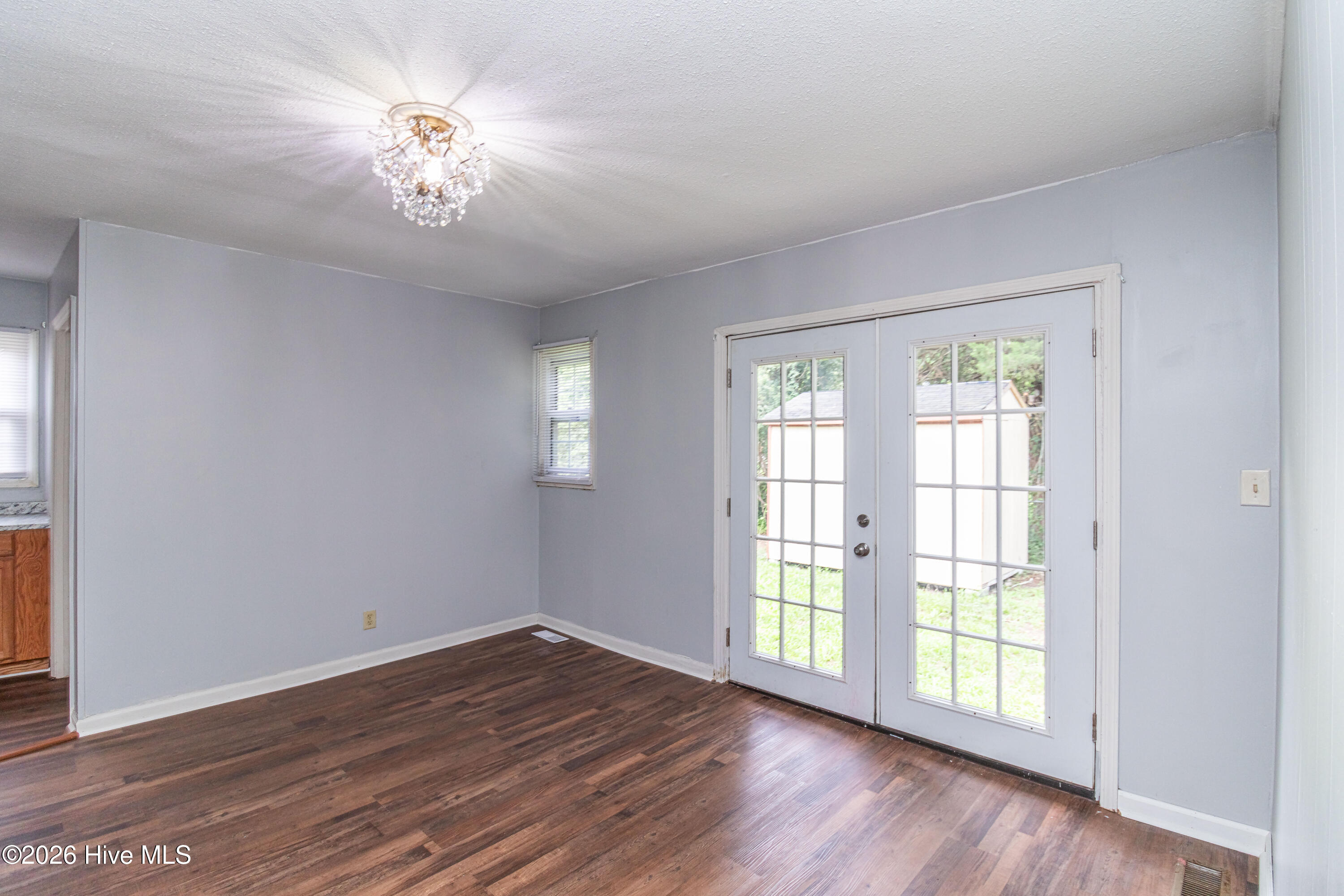 1209 Sycamore Road Kinston, NC 28501 - Photo 10 of 19