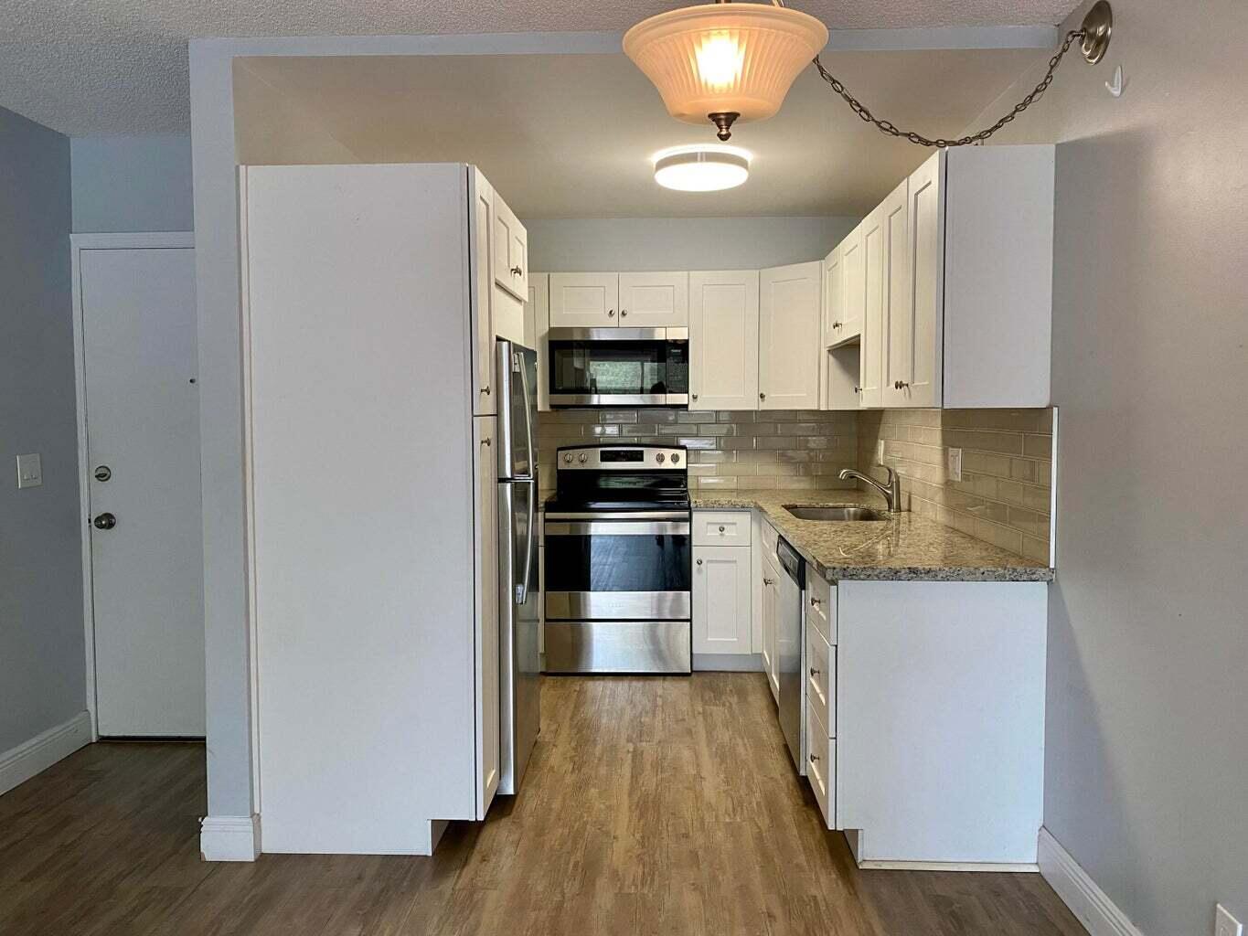 634 Northwest 13th Street, Unit 28 Boca Raton, FL 33486 - Photo 2 of 14 1