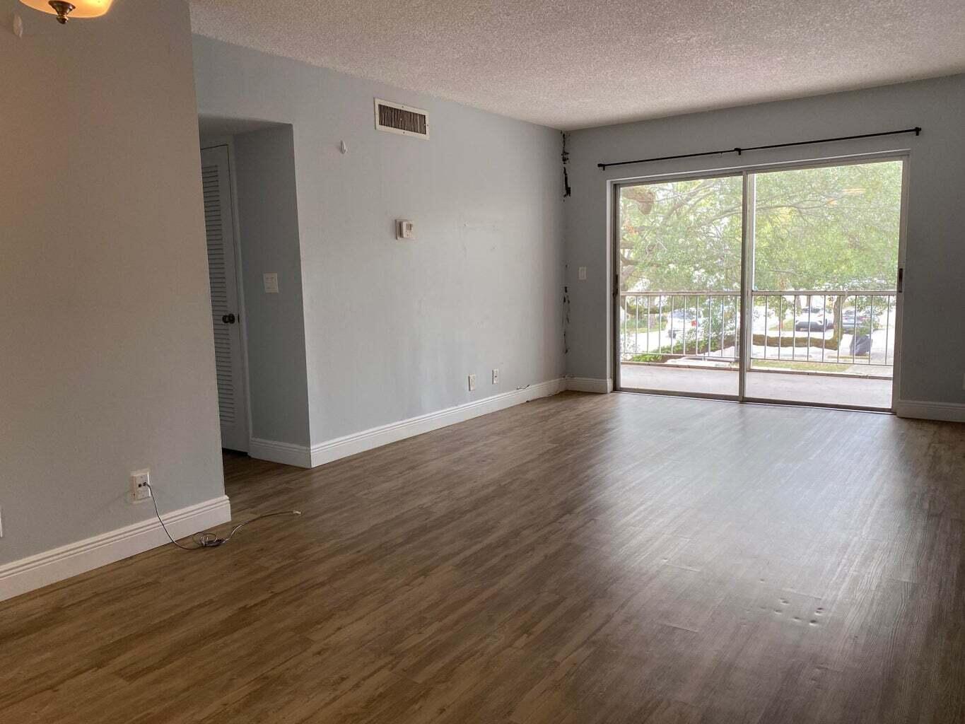 634 Northwest 13th Street, Unit 28 Boca Raton, FL 33486 - Photo 5 of 14 5