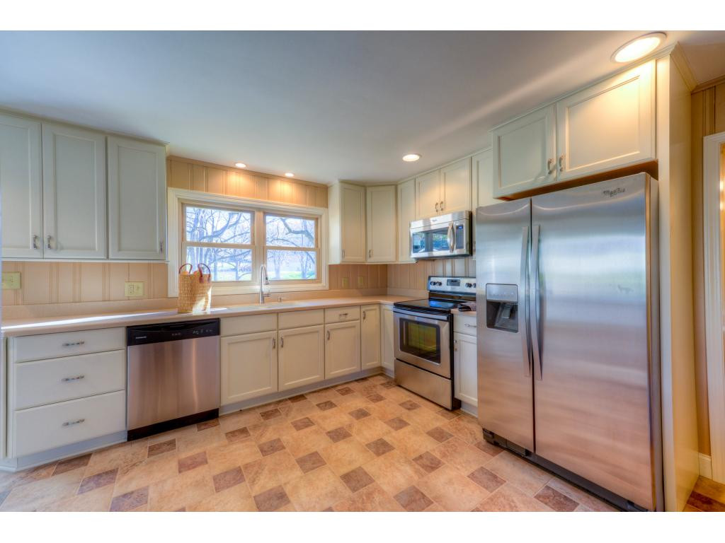 403 Spring Brook Drive Bristol, TN 37620 - Photo 16 of 24 Photo 16