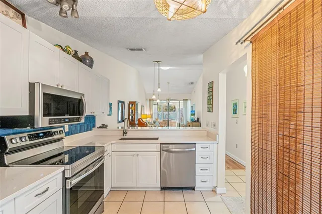 $234,000 | 4308 Park Lake Terrace South, Unit 7, Bradenton, FL 34209