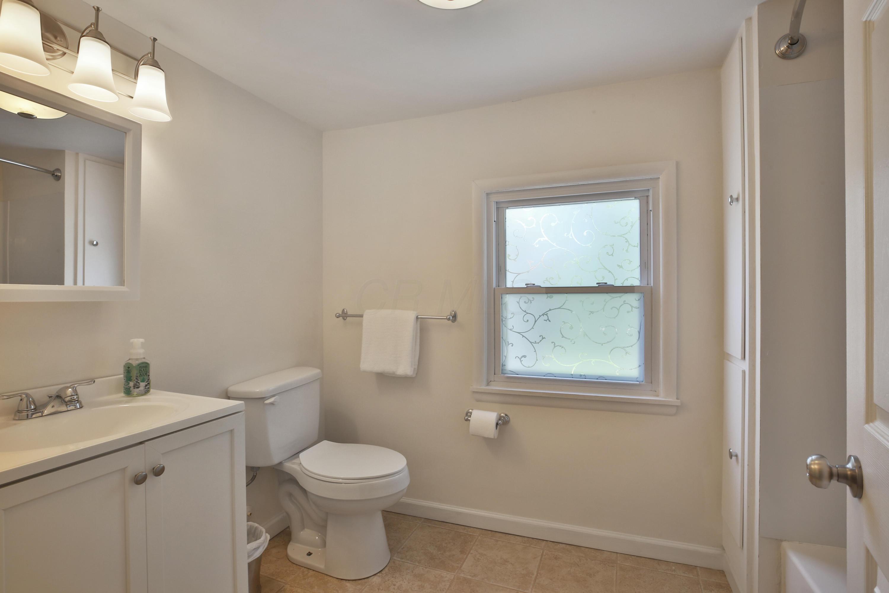 1350 East Cooke Road Columbus, OH 43224 - Photo 37 of 52 Gallery Image 37