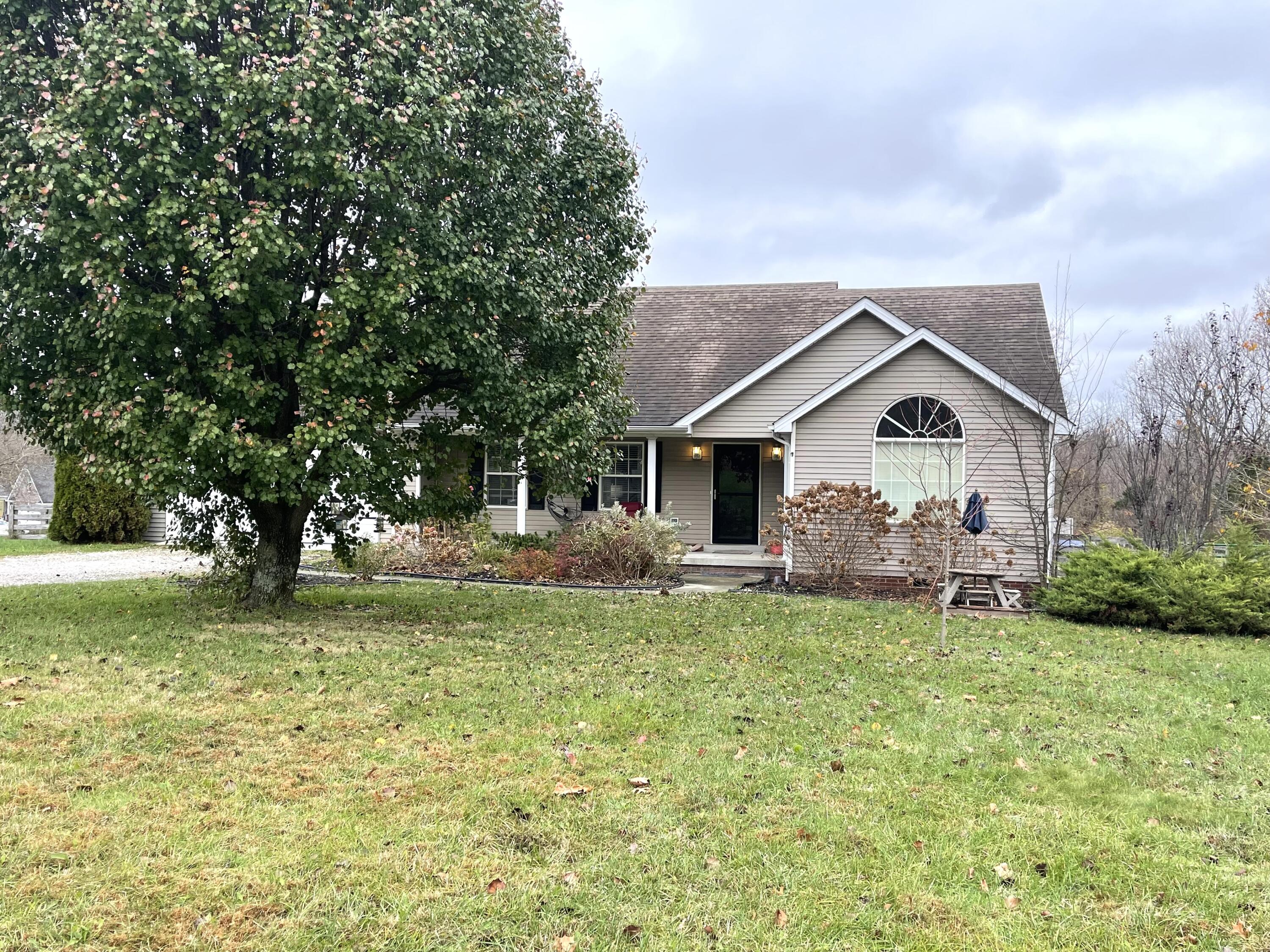 1085 Gabbardtown Road Berea, KY 40403 - Photo 2 of 47 IMG_E3682