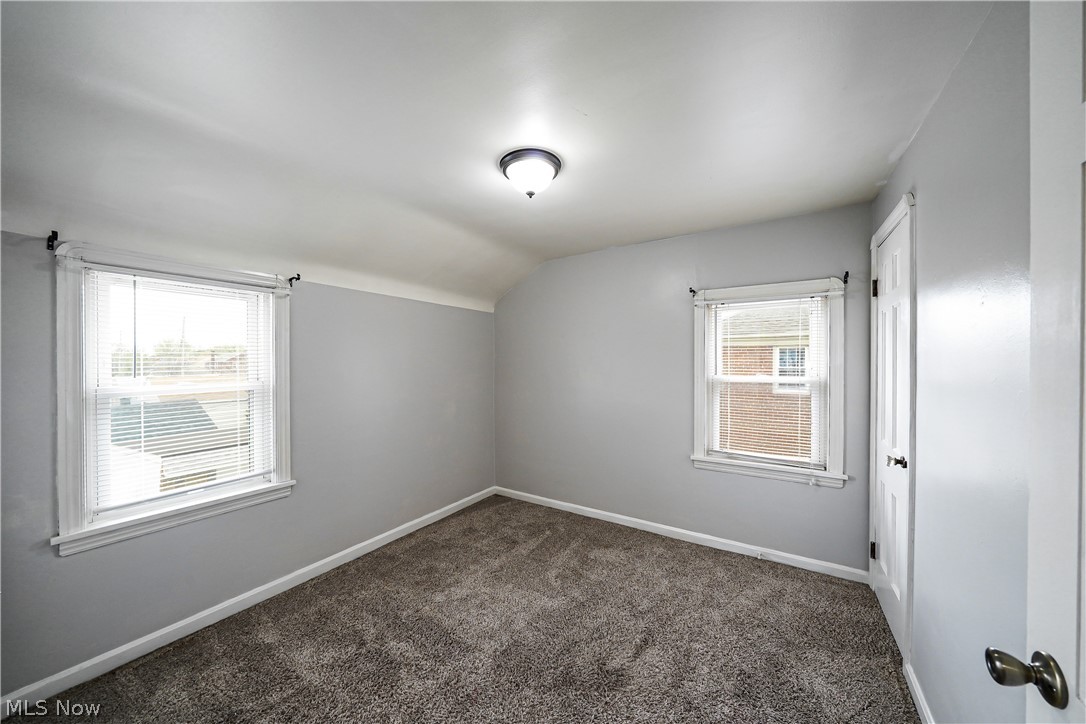 8604-8606 Biddulph Road Brooklyn, OH 44144 - Photo 18 of 29 Bedroom 2