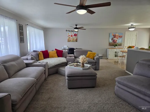 $525,000 | 1932 Northwest 4th Avenue, Ontario, OR 97914