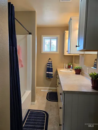 $525,000 | 1932 Northwest 4th Avenue, Ontario, OR 97914