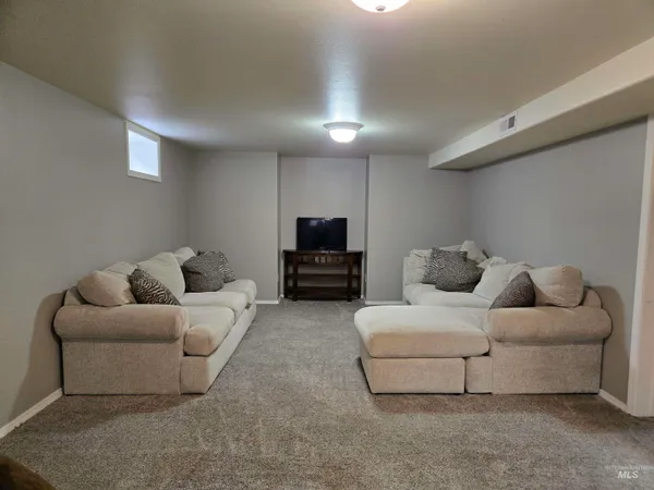 $525,000 | 1932 Northwest 4th Avenue, Ontario, OR 97914