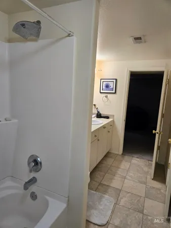 $525,000 | 1932 Northwest 4th Avenue, Ontario, OR 97914