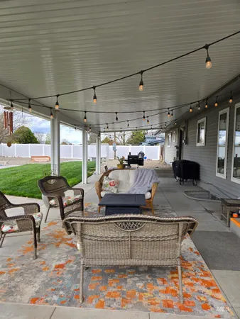 $525,000 | 1932 Northwest 4th Avenue, Ontario, OR 97914