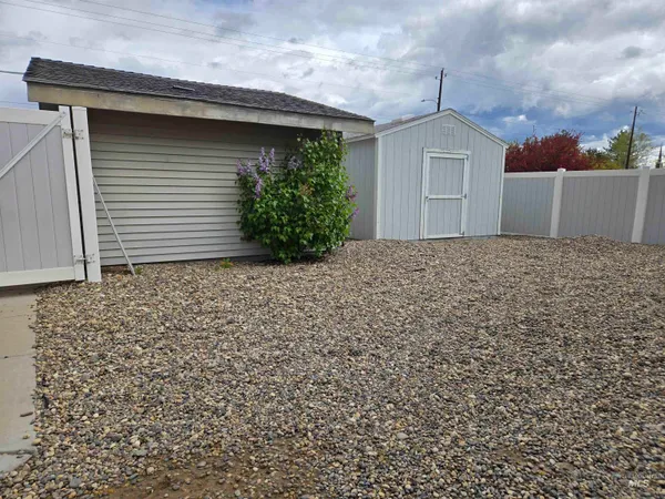 $525,000 | 1932 Northwest 4th Avenue, Ontario, OR 97914