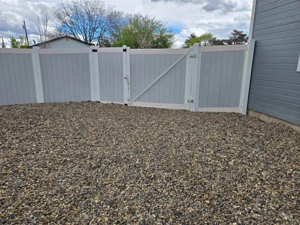 $525,000 | 1932 Northwest 4th Avenue, Ontario, OR 97914