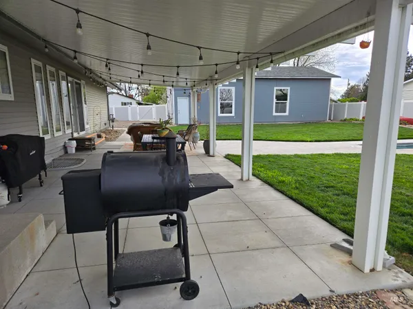 $525,000 | 1932 Northwest 4th Avenue, Ontario, OR 97914