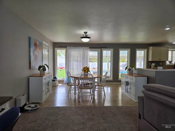 $525,000 | 1932 Northwest 4th Avenue, Ontario, OR 97914