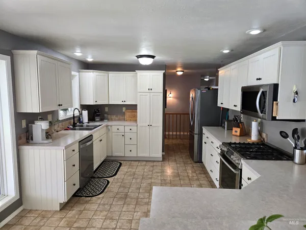 $525,000 | 1932 Northwest 4th Avenue, Ontario, OR 97914